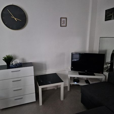 T3 Hypercentre Troyes Idealement Situe Luaran gambar